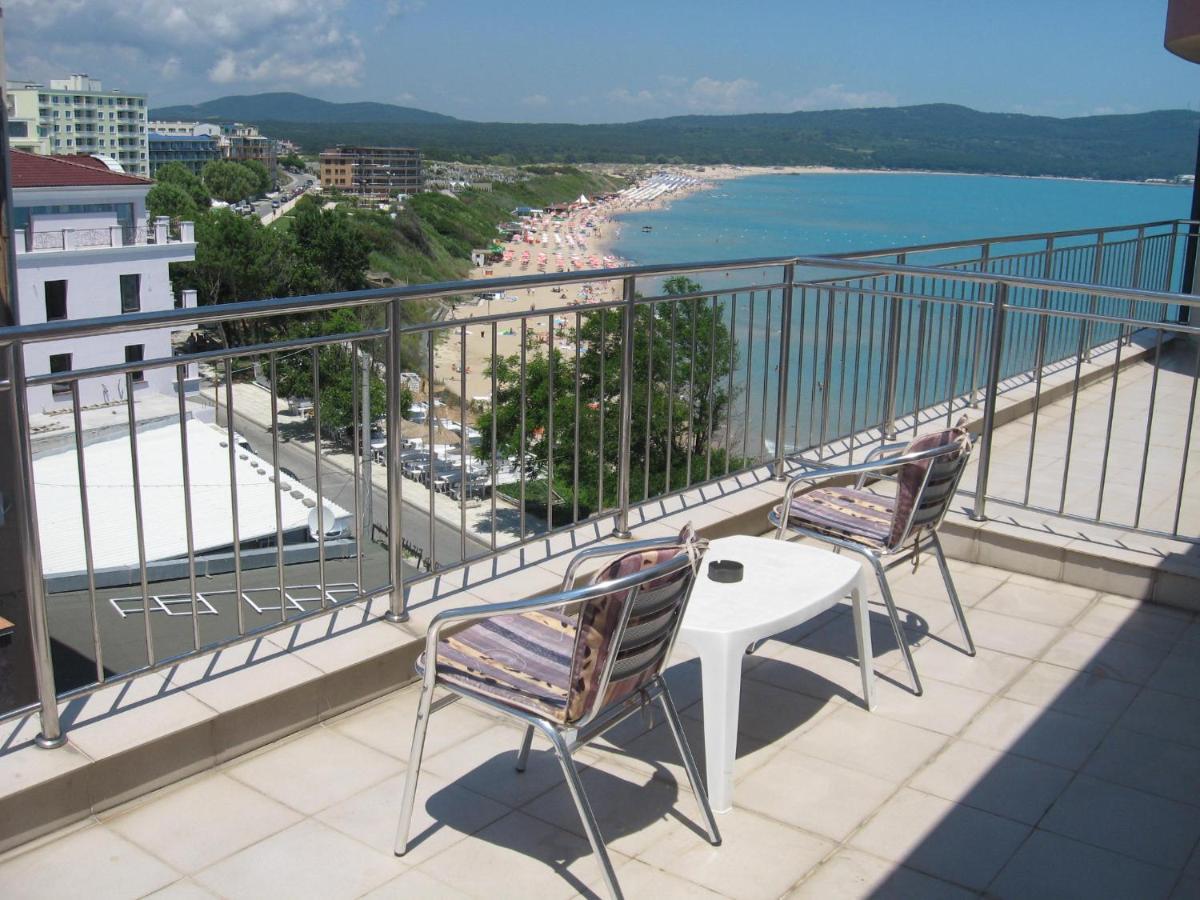Dobrevi Guest House Primorsko Bagian luar foto