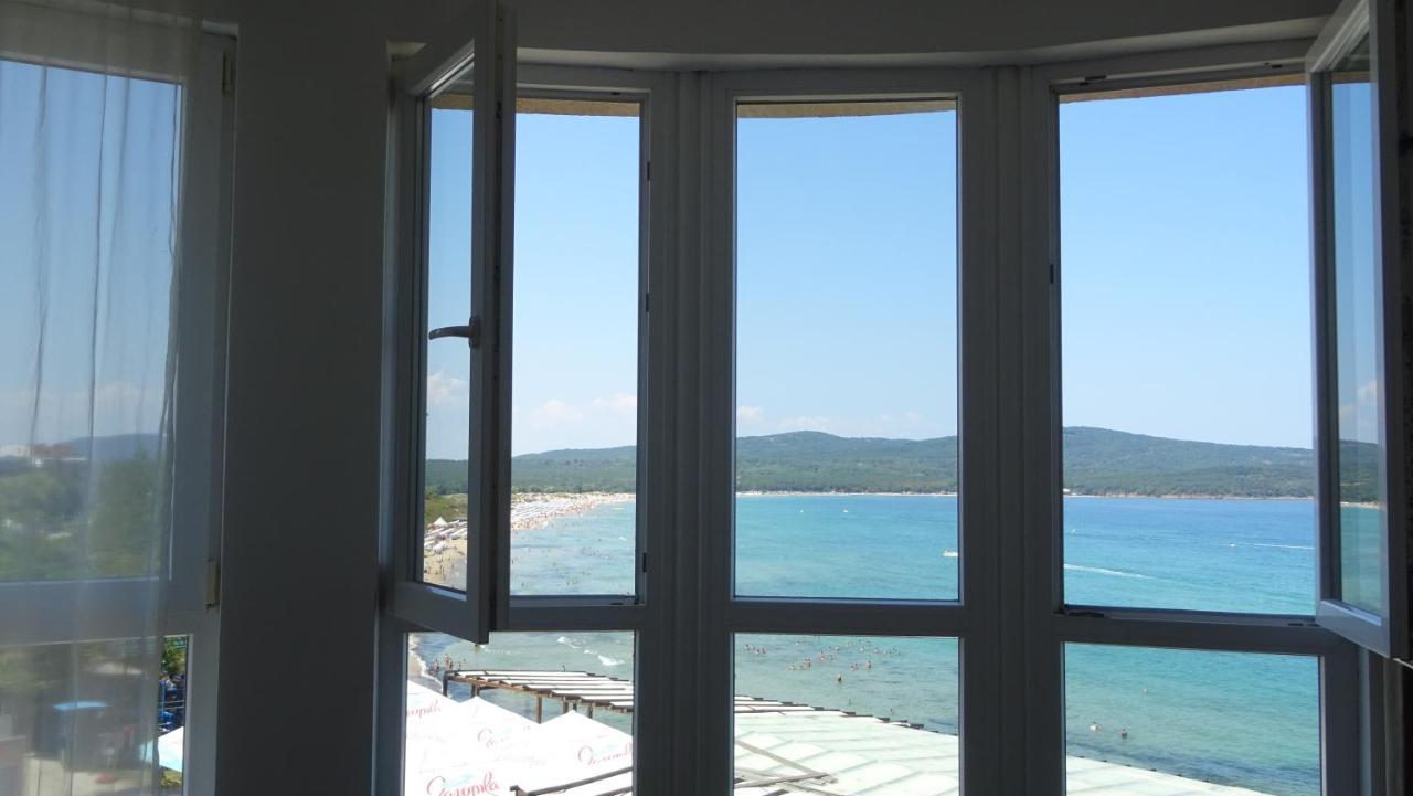 Dobrevi Guest House Primorsko Bagian luar foto