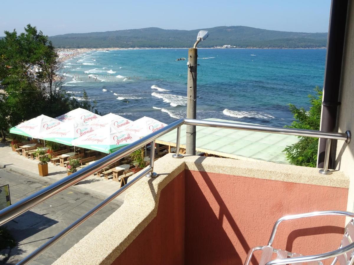 Dobrevi Guest House Primorsko Bagian luar foto