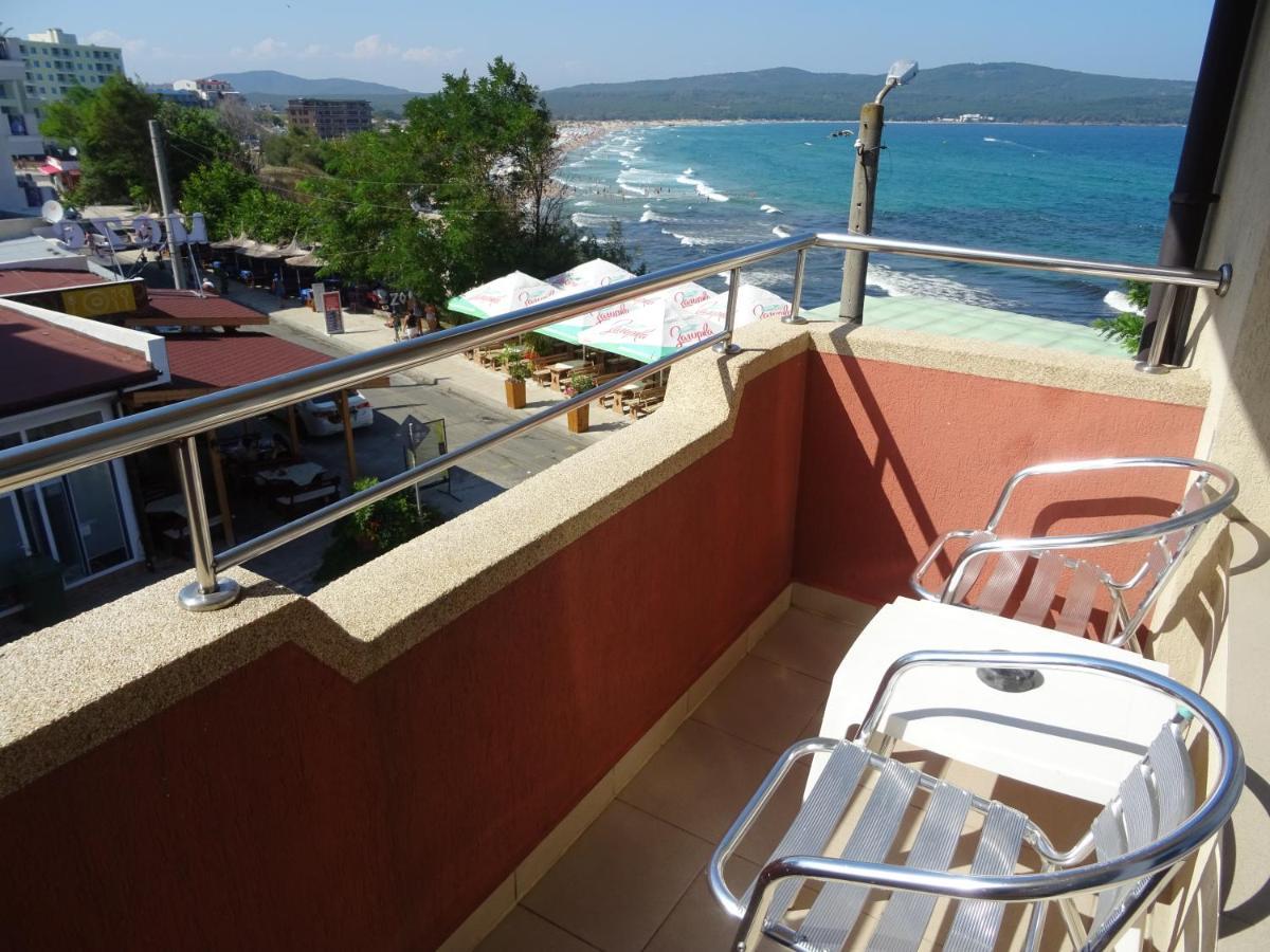Dobrevi Guest House Primorsko Bagian luar foto